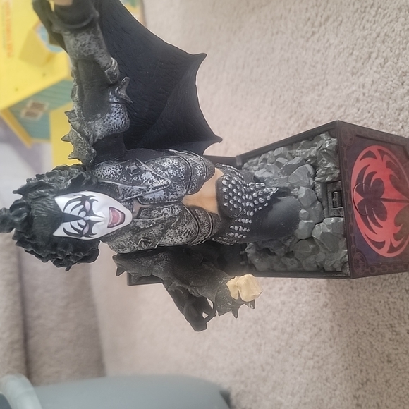 Art Asylum KISS Destroyer Rock “N” The Box Demon - Picture 5 of 5